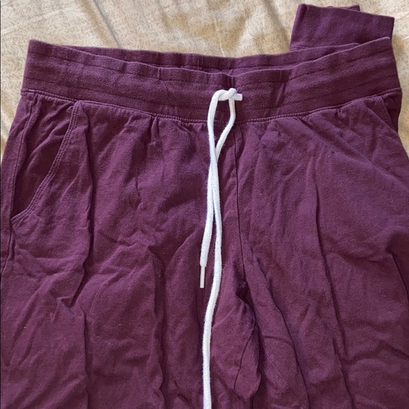 Maroon joggers - Picture 2 of 3